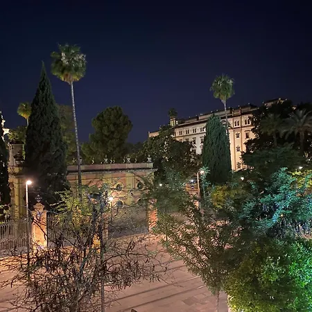 Sf Con Balcones Con Vistas Al Alfonso Xiii Y A La Universidad Apartmán *